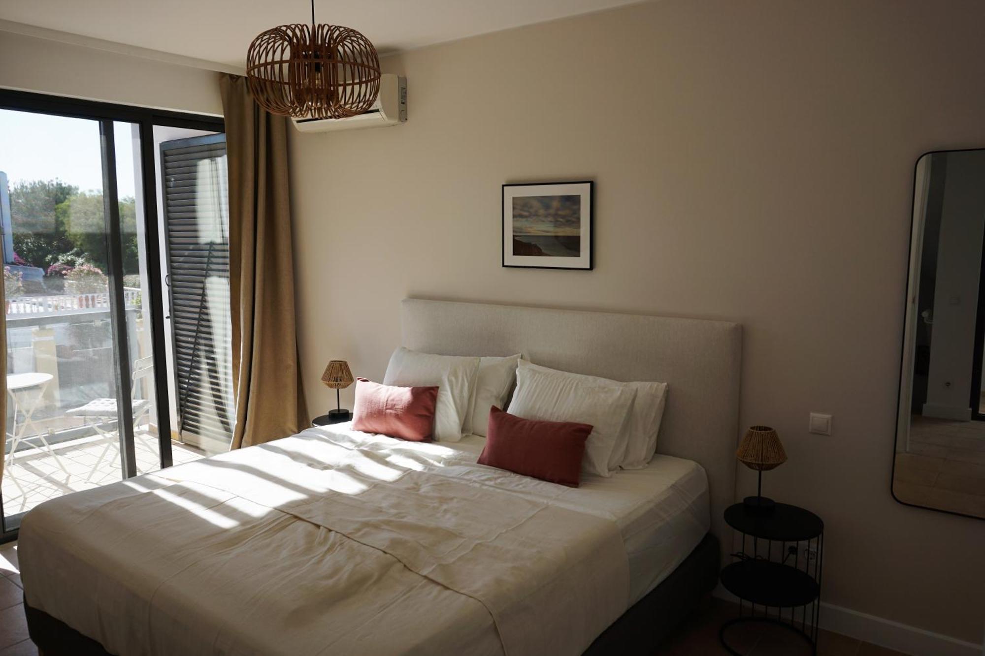Ocean View Residences 3 Bedroom Villa'S Sea View อัลบูเฟรา ภายนอก รูปภาพ